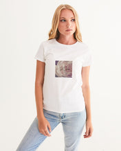 Load image into Gallery viewer, DeJaue Logo Women's Graphic Tee